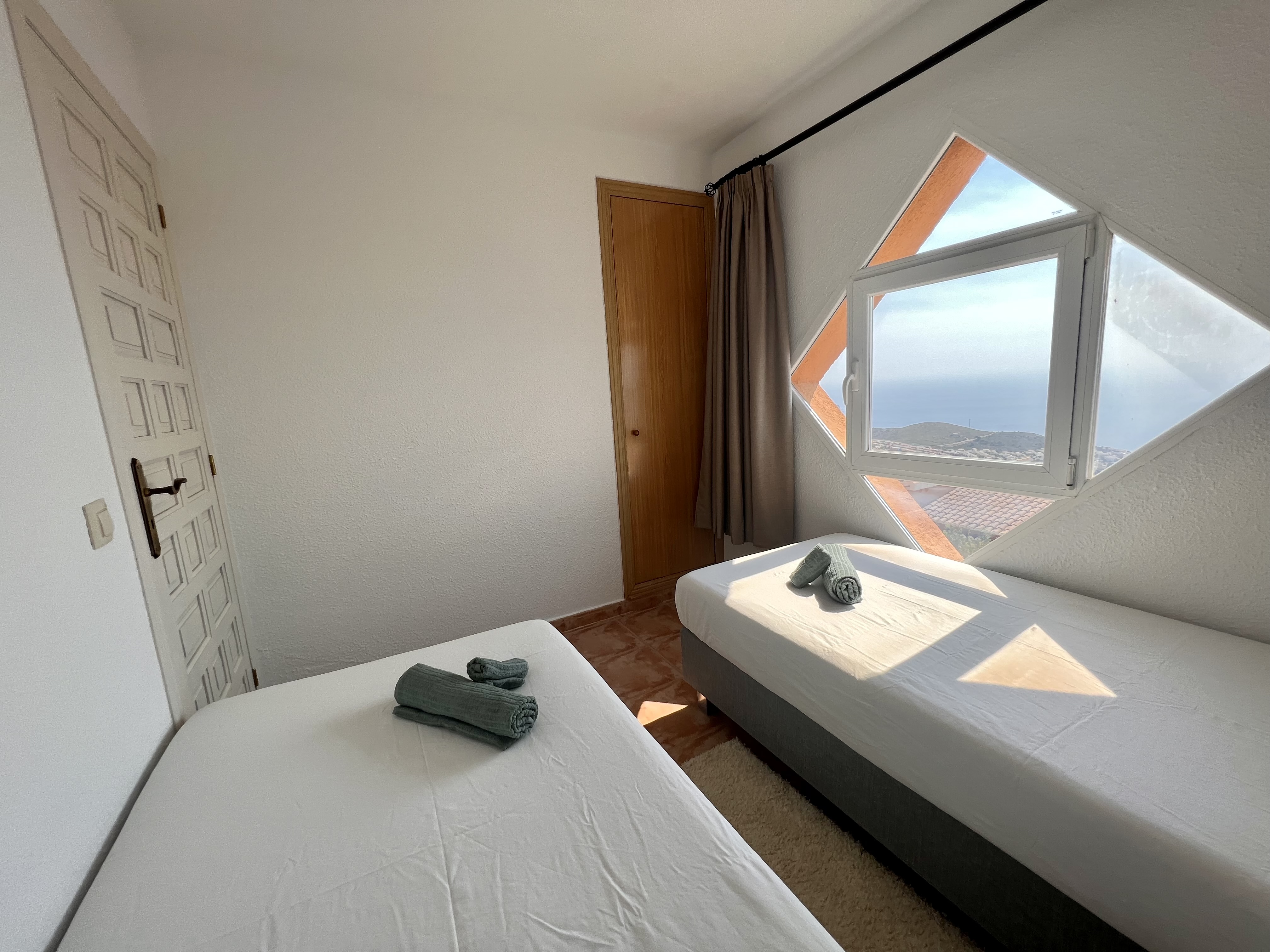 Moderno dúplex en Cumbre del Sol