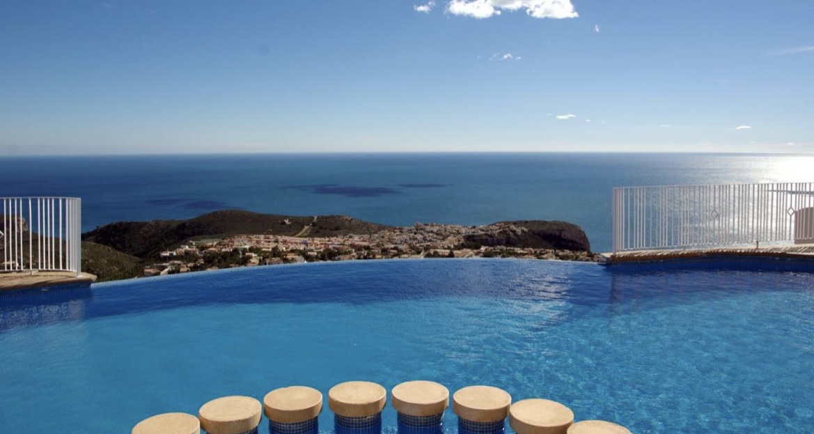 Moderno dúplex en Cumbre del Sol