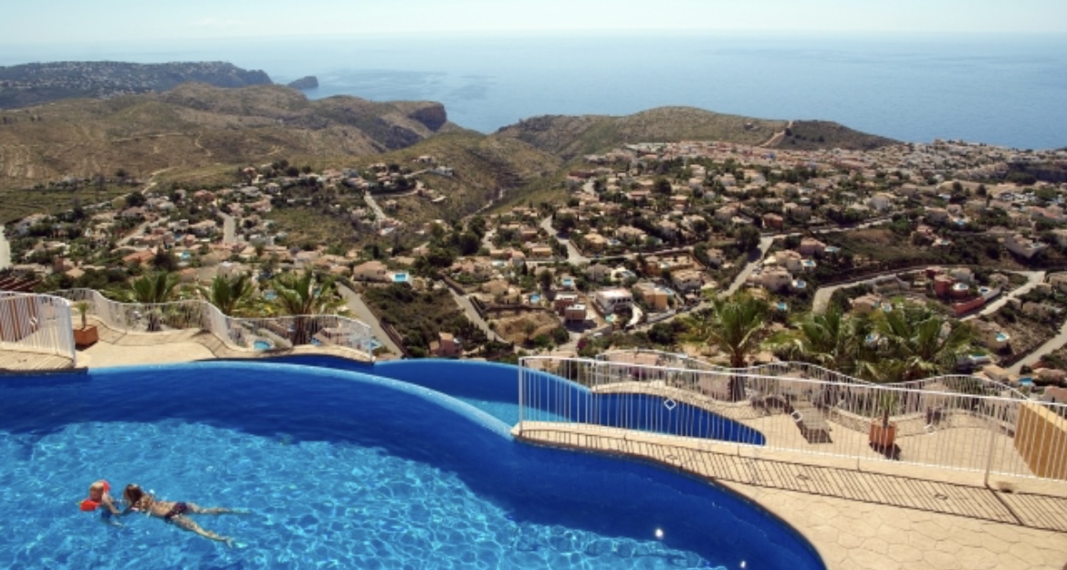 Moderno dúplex en Cumbre del Sol