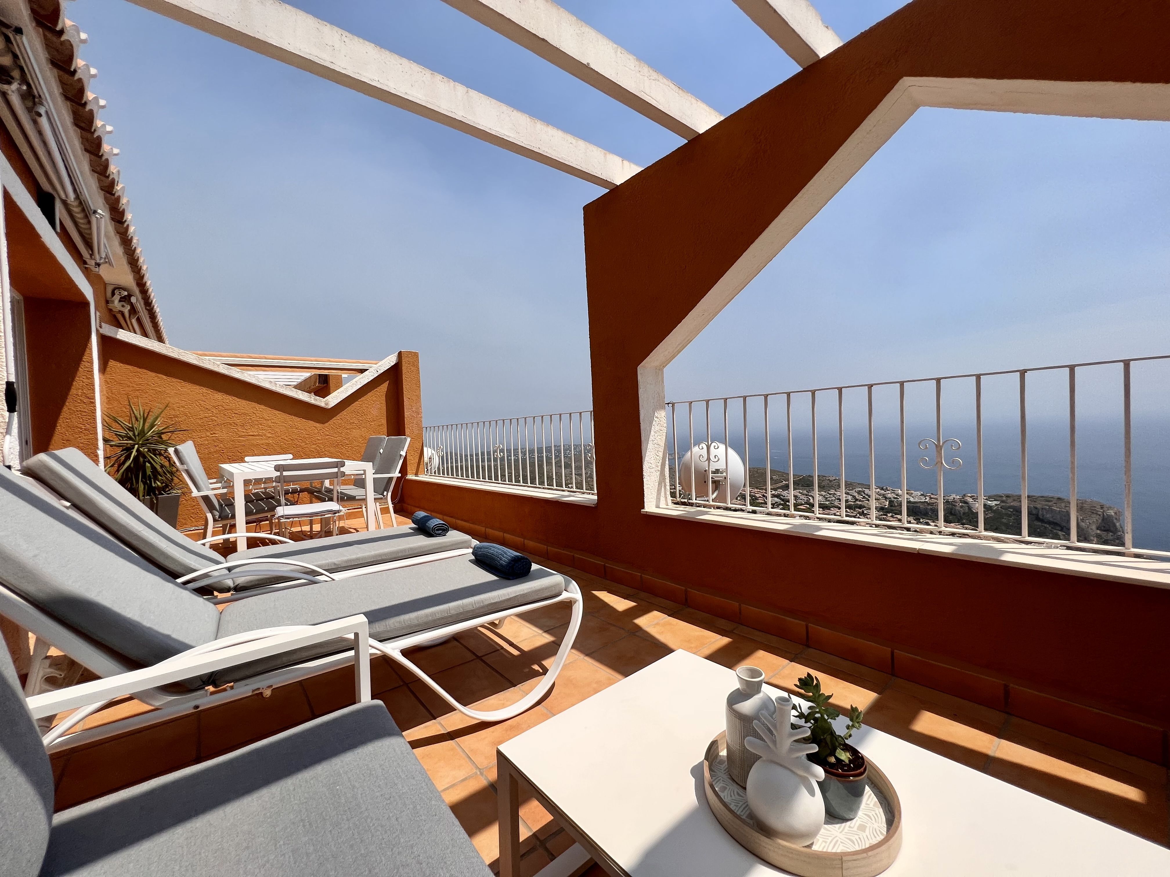Moderno dúplex en Cumbre del Sol